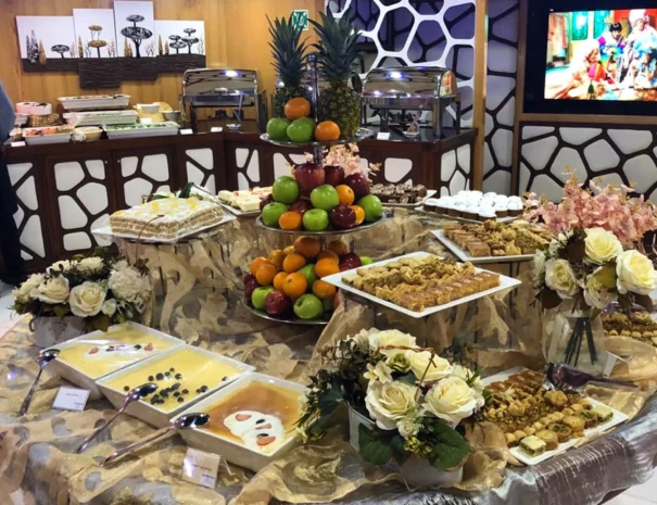 Premium cruise dinner